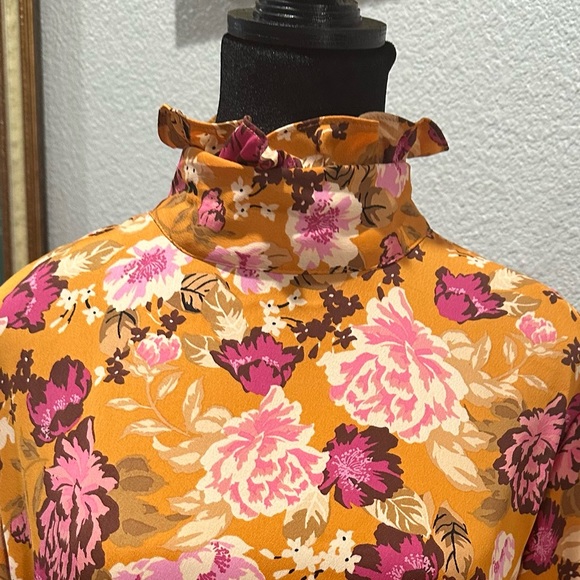 Like new long dress size M. Long sleeve Orange and pink - Picture 4 of 10